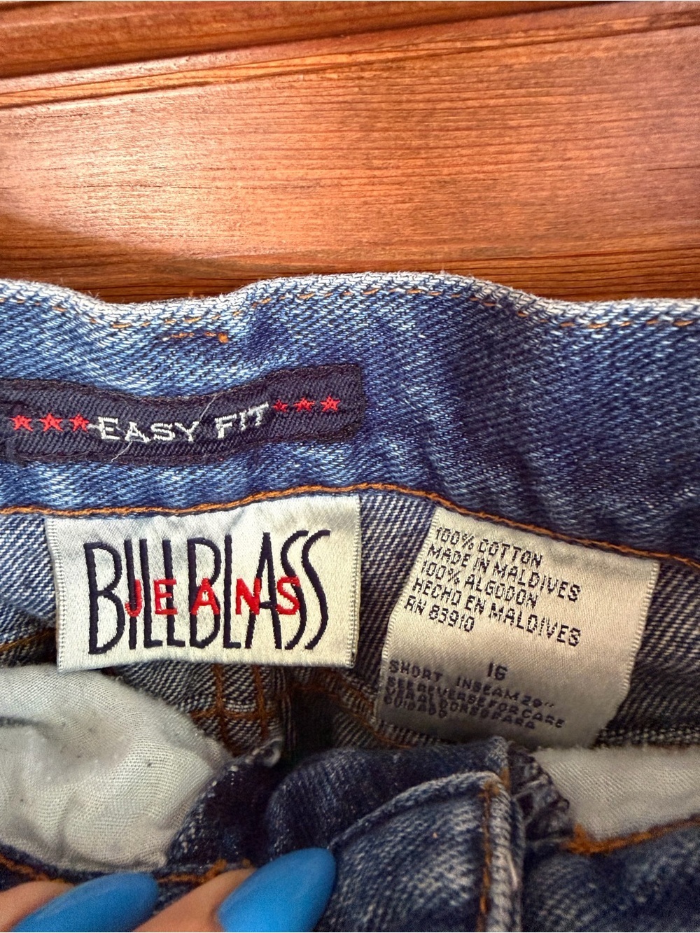 VINTAGE BILL BLASS HIGH WAISTED JEANS - Picture 2 of 3